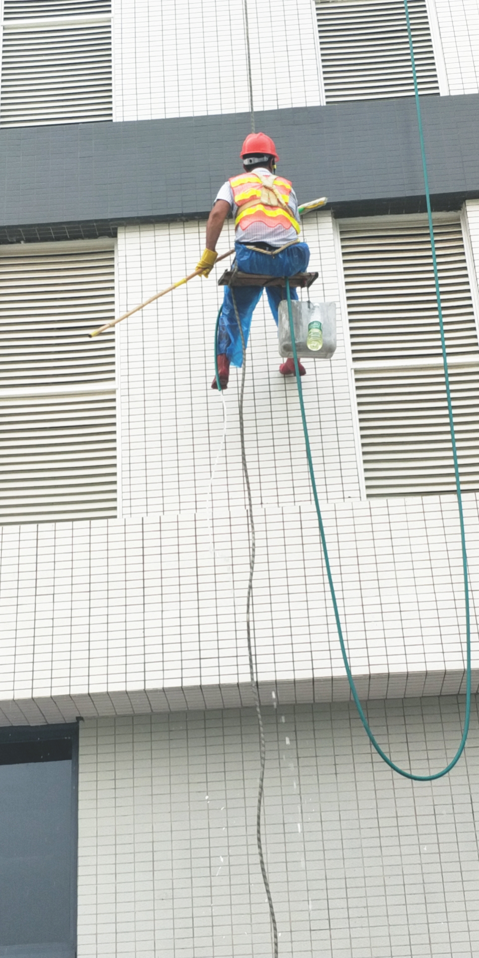 巴中外墙清洗清洗的意义